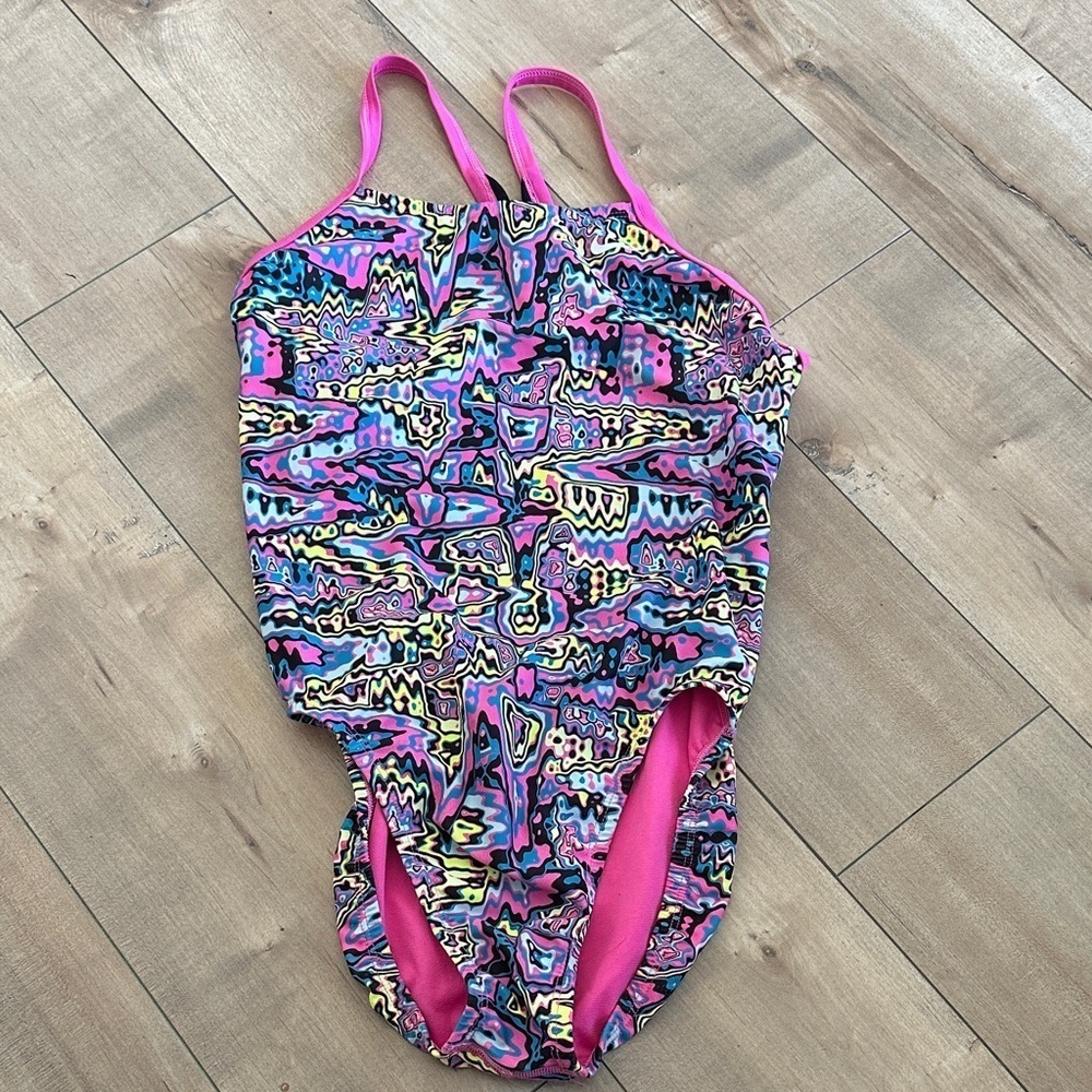 4/$25 NIKE Pink Psychedelic Lined One-Piece Racerback Swimsuit Womens Size 8